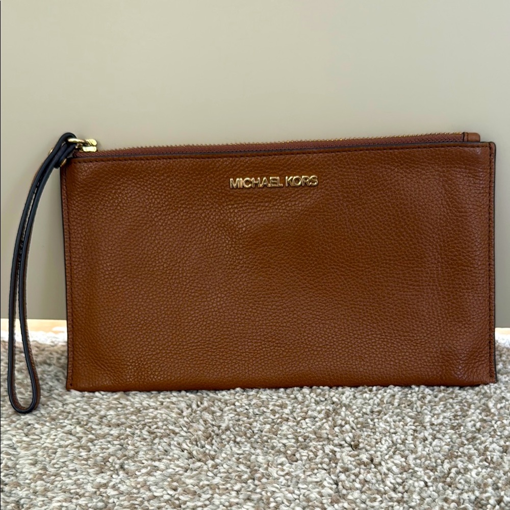 Michael Kors Jet Set Travel Large Pebbled Leather Pouch Wristlet